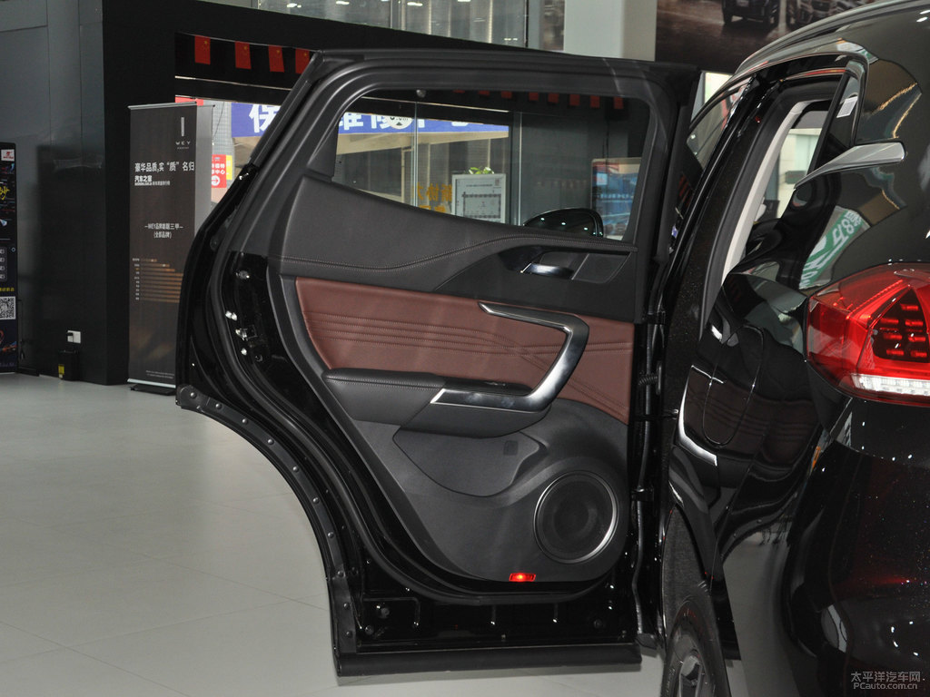 炫晶黑魏牌 VV5車廂內(nèi)飾圖片