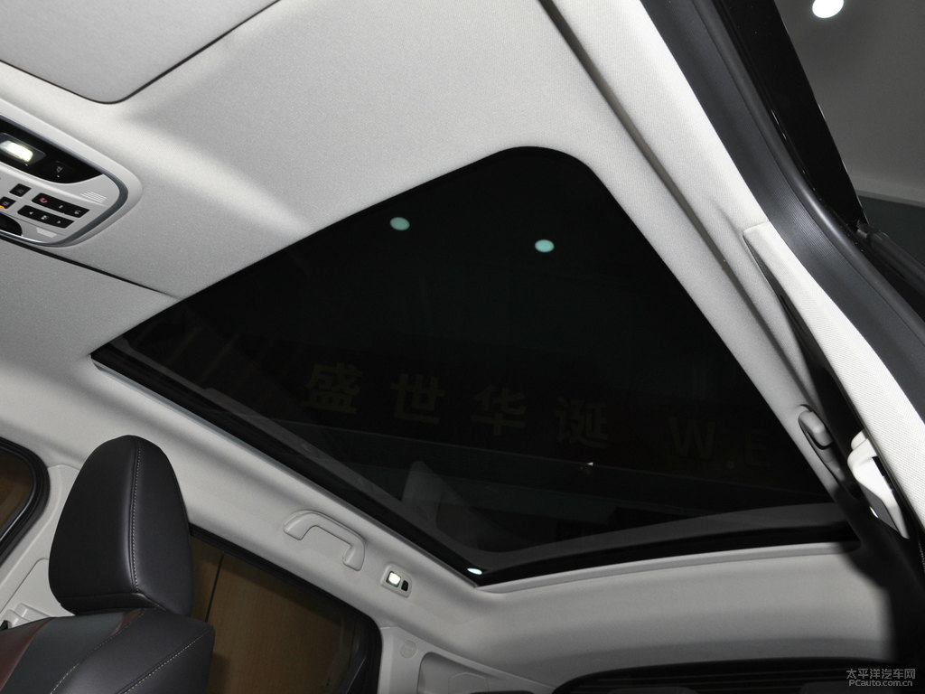 炫晶黑魏牌 VV5車廂內(nèi)飾圖片