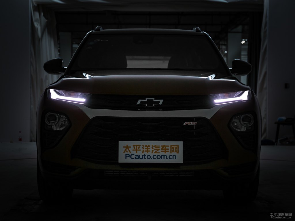 火山紅+黑頂創(chuàng)界車頭外觀圖片