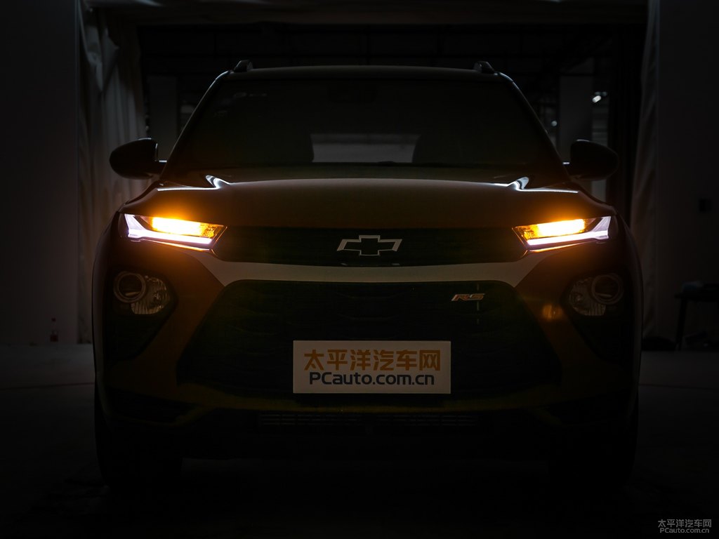 火山紅+黑頂創(chuàng)界車頭外觀圖片