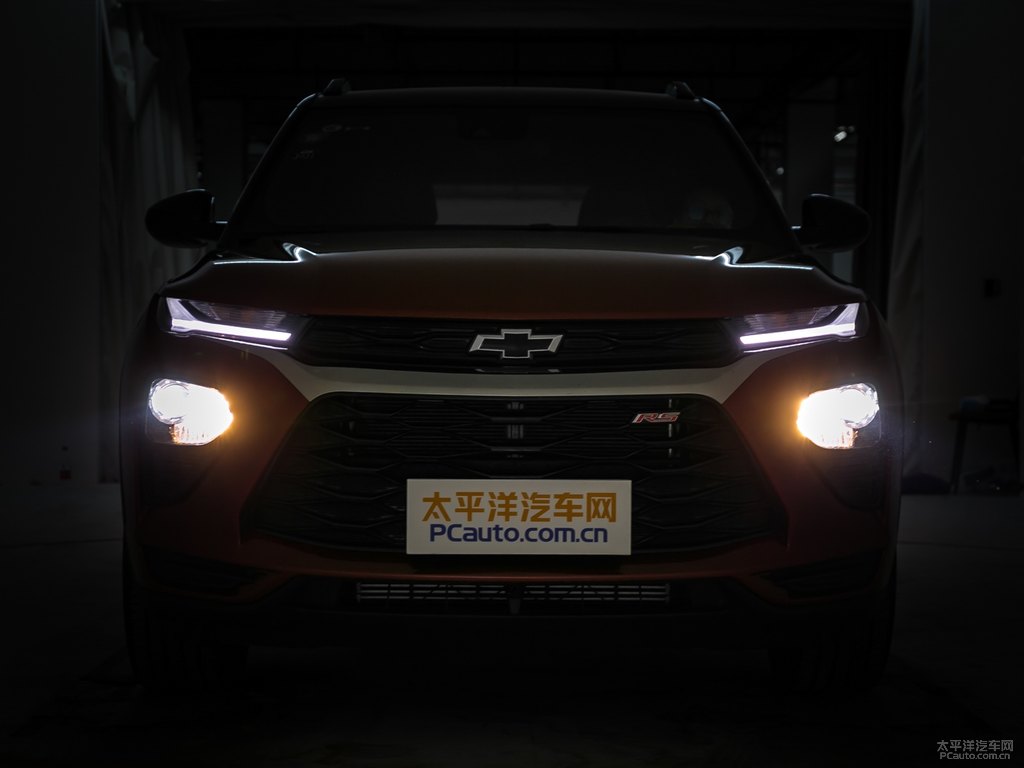 火山紅+黑頂創(chuàng)界車頭外觀圖片