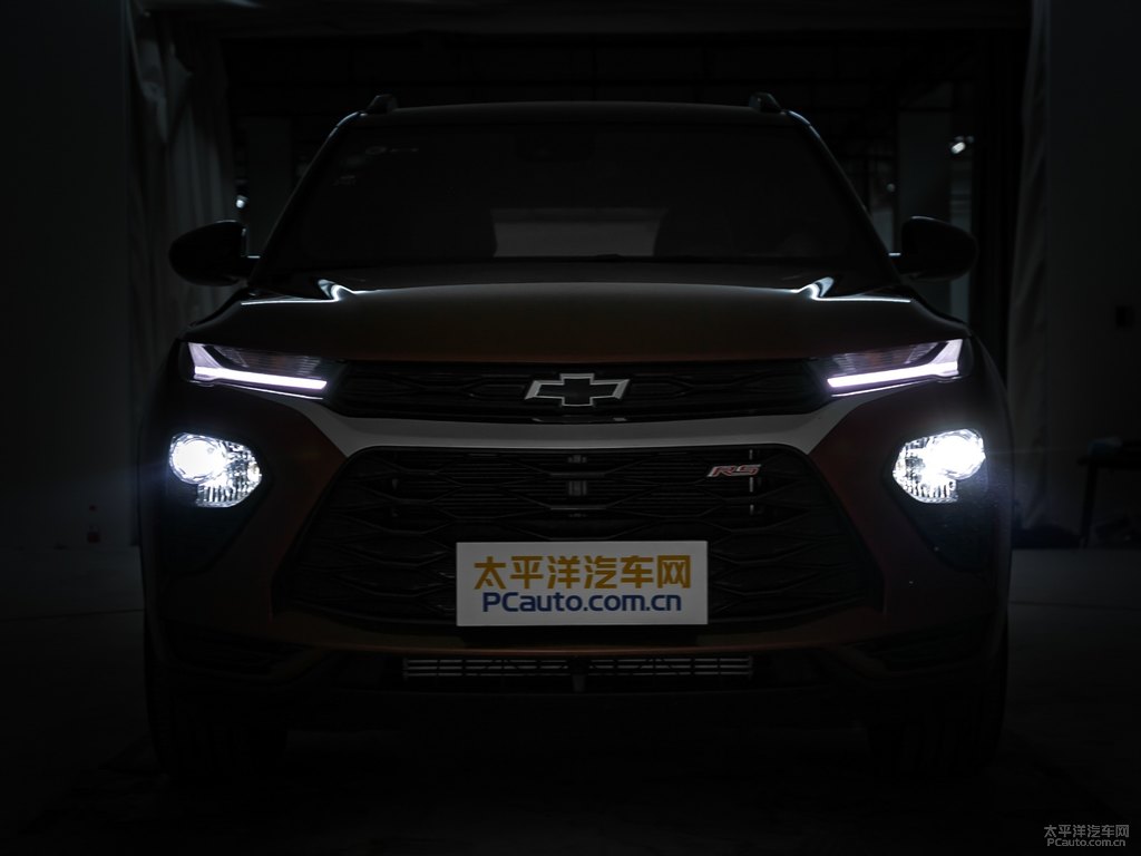 火山紅+黑頂創(chuàng)界車頭外觀圖片