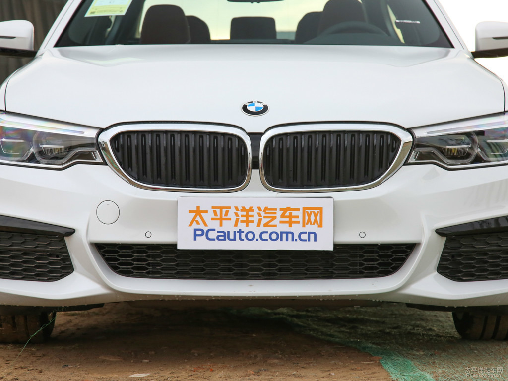 寶馬5系外觀高清大圖