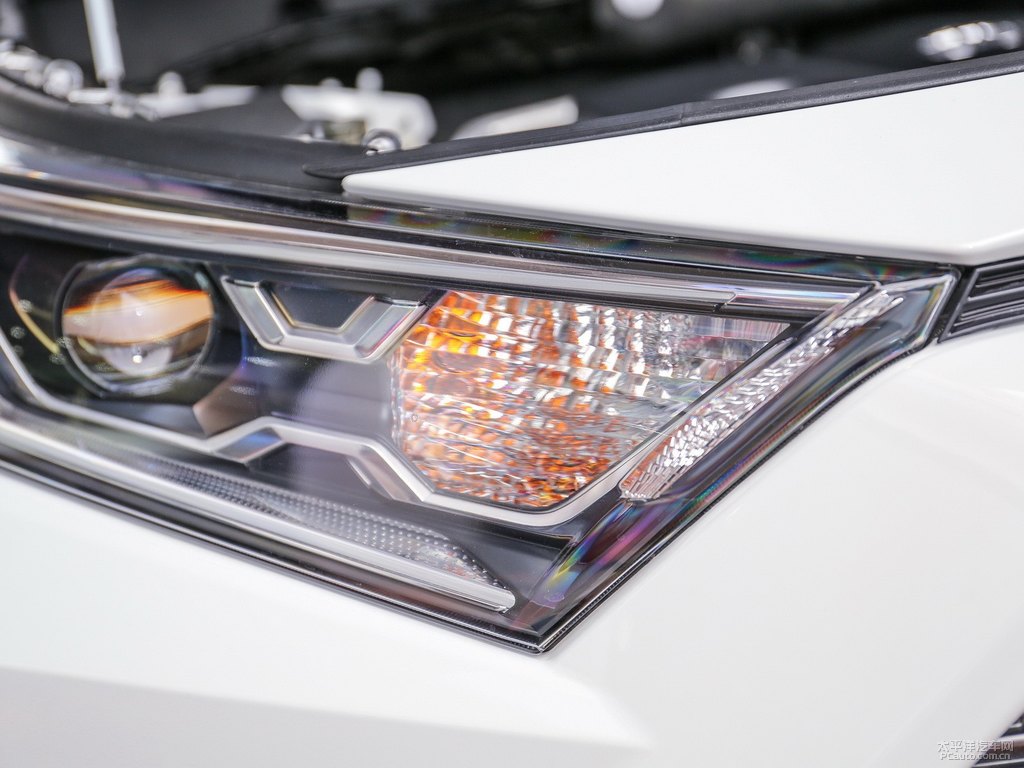 鈦晶灰RAV4榮放車頭外觀圖片