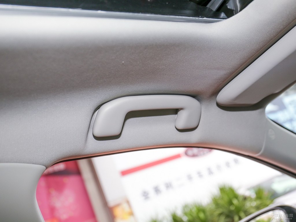 鈦晶灰RAV4榮放車廂內(nèi)飾圖片