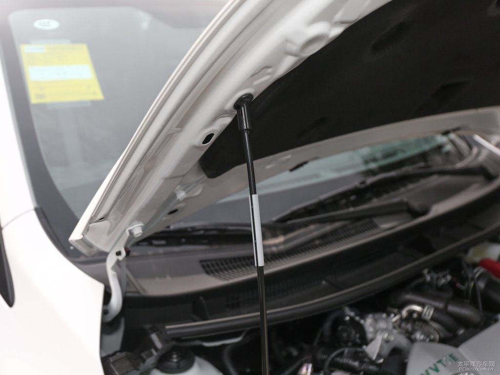 天際白YARiS L 致炫X發(fā)動機(jī)其它細(xì)節(jié)圖片