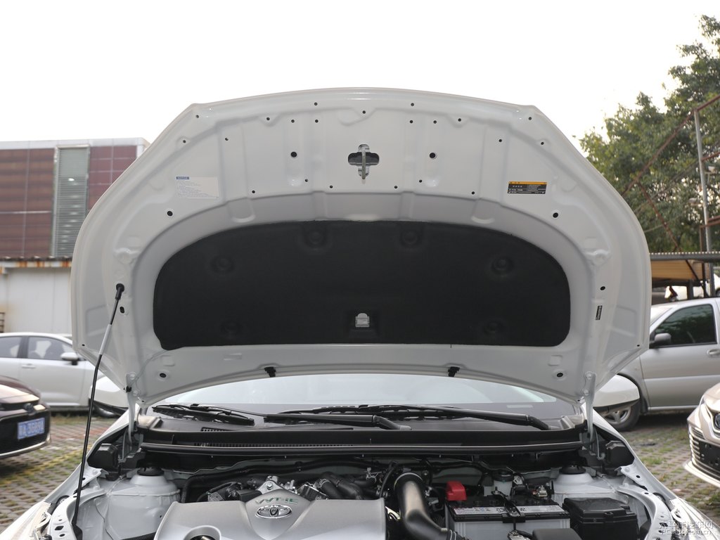 天際白YARiS L 致炫X發(fā)動機其它細(xì)節(jié)圖片
