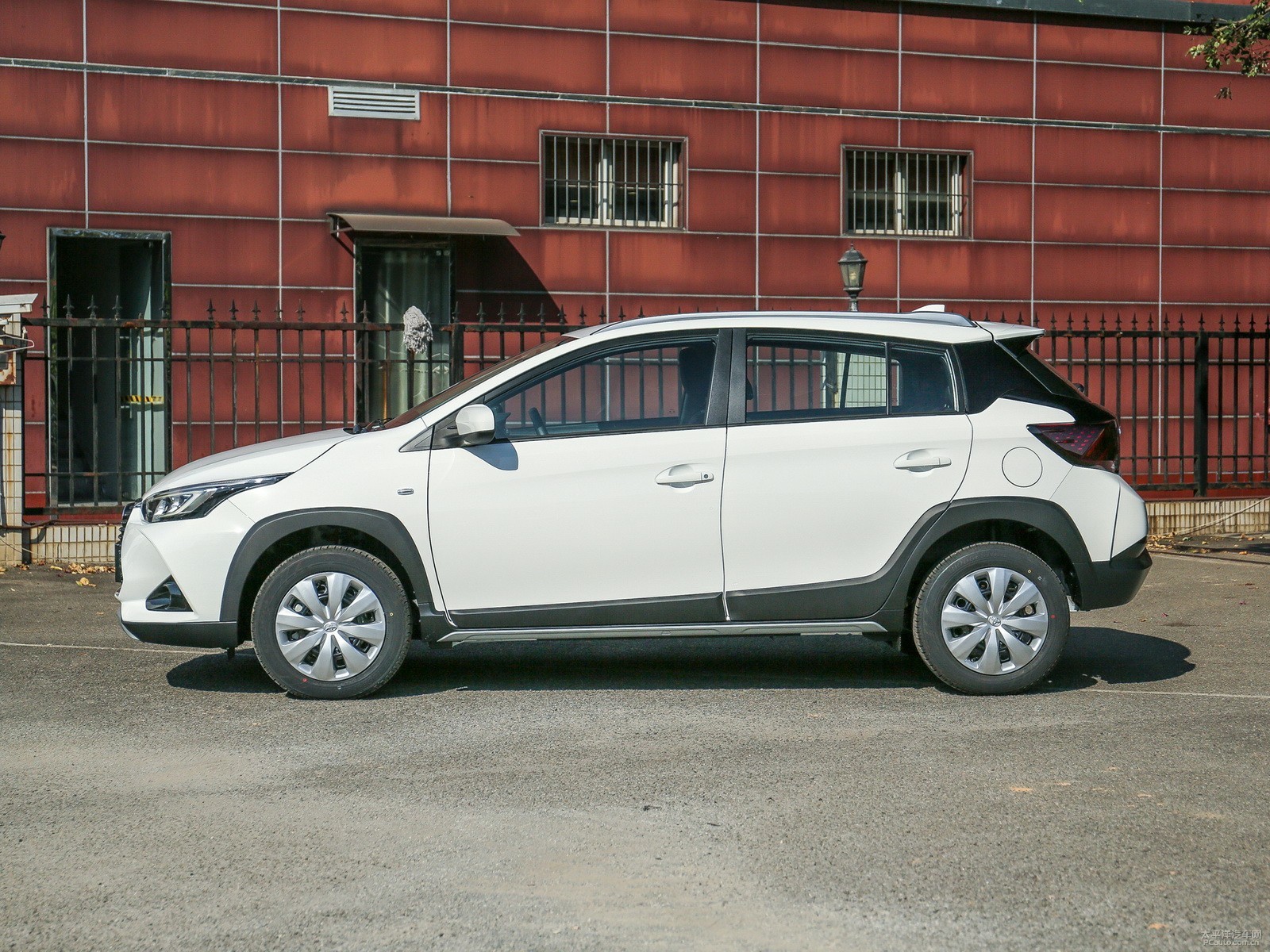 YARiS L 致炫X外觀高清大圖
