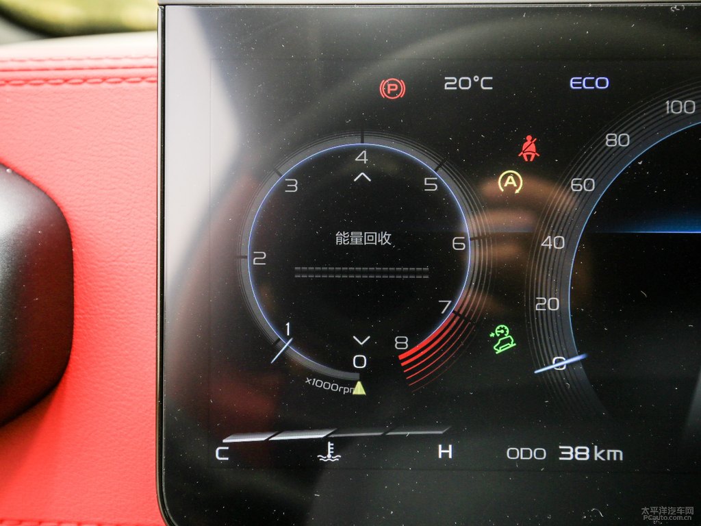 ICON80°灰吉利ICON中控內(nèi)飾圖片