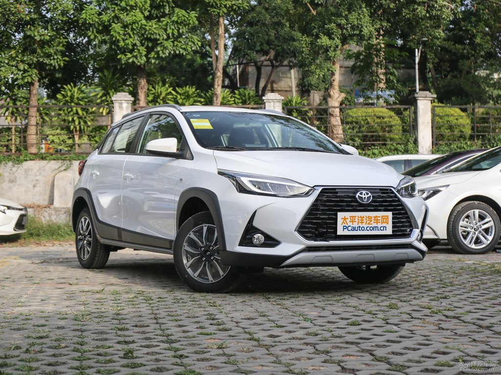 天際白YARiS L 致炫X整車外觀外觀圖片