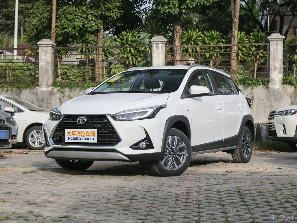 天際白YARiS L 致炫X整車外觀外觀圖片