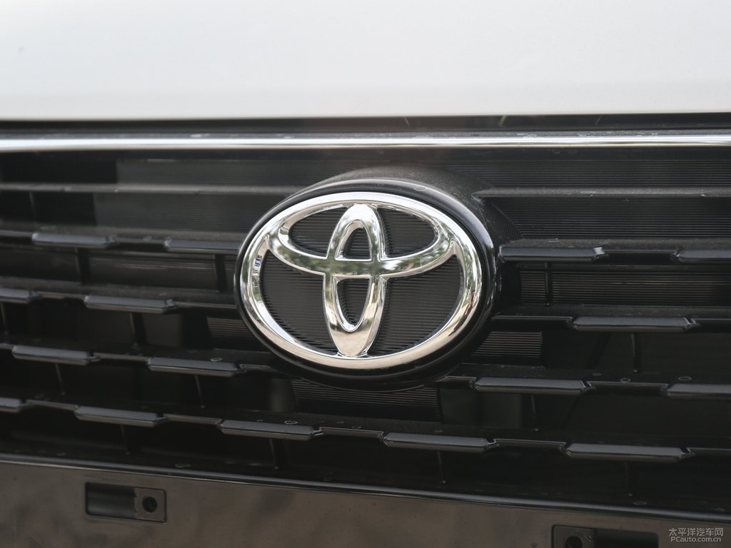 天際白YARiS L 致炫X車頭外觀圖片