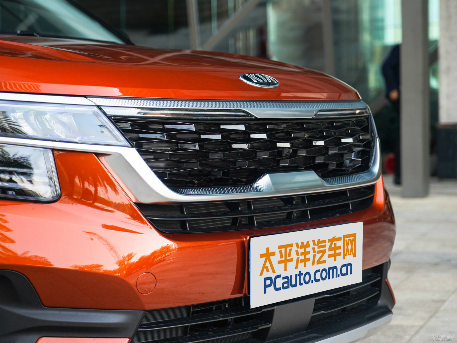 起亞KX3傲跑外觀高清大圖
