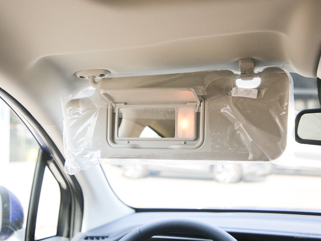 冰青藍(lán)傳祺GS4車廂內(nèi)飾圖片