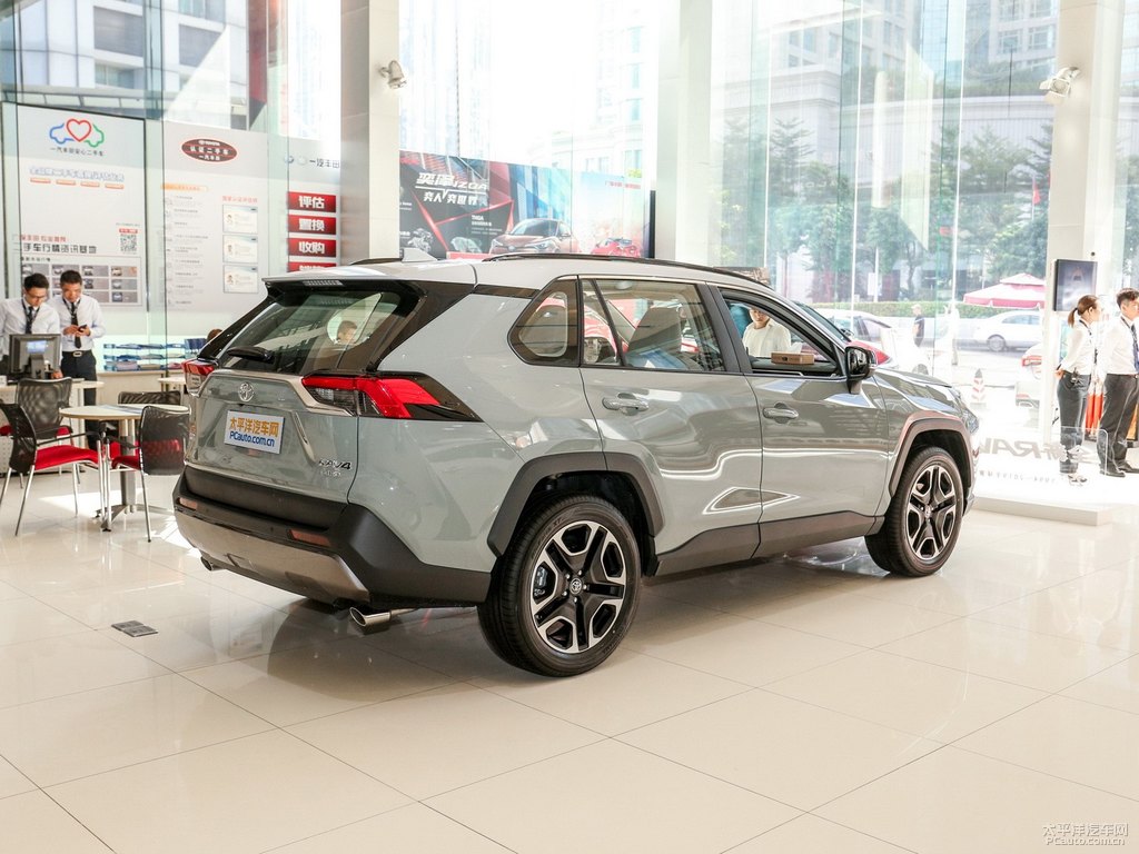 米蘭卡其RAV4榮放整車外觀外觀圖片