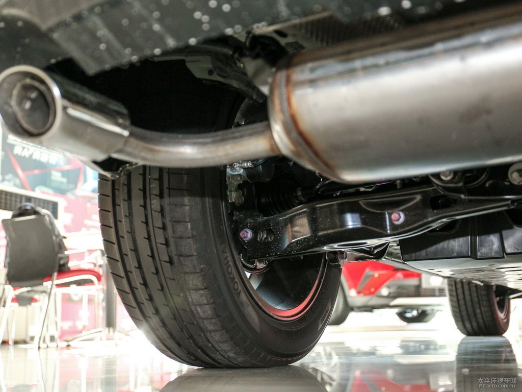 米蘭卡其RAV4榮放底盤其它細節(jié)圖片
