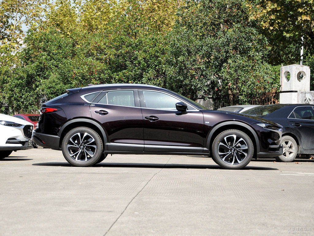 紫晶檀馬自達(dá)CX-4整車外觀外觀圖片