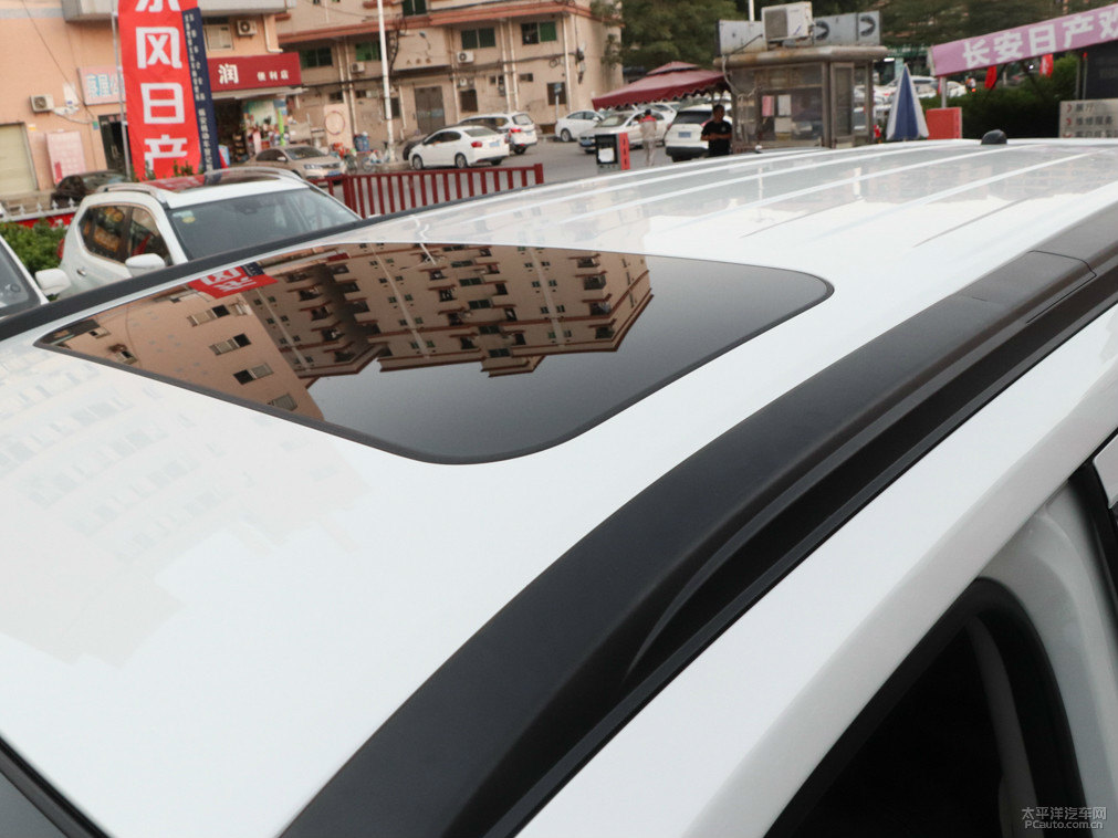 珠光白途達(dá)車身外觀圖片