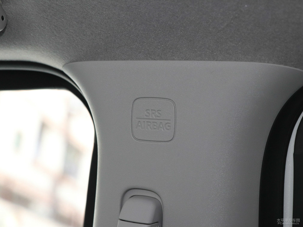 珠光白途達(dá)車廂內(nèi)飾圖片