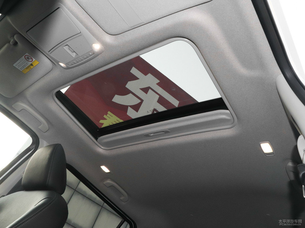 珠光白途達車廂內(nèi)飾圖片