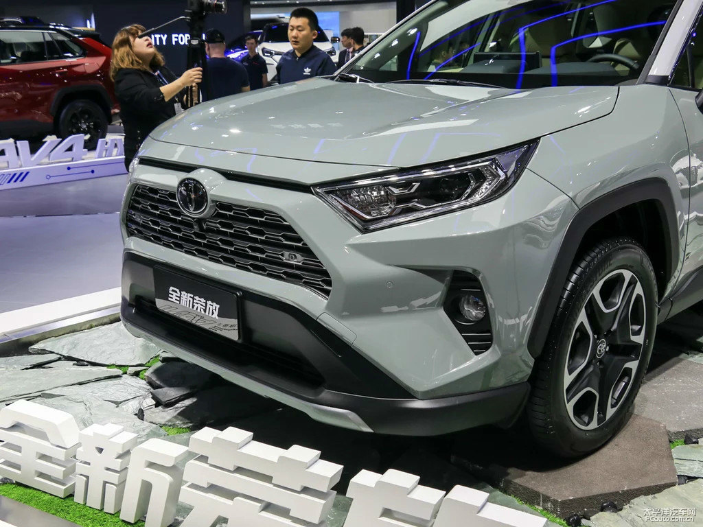 RAV4榮放圖片