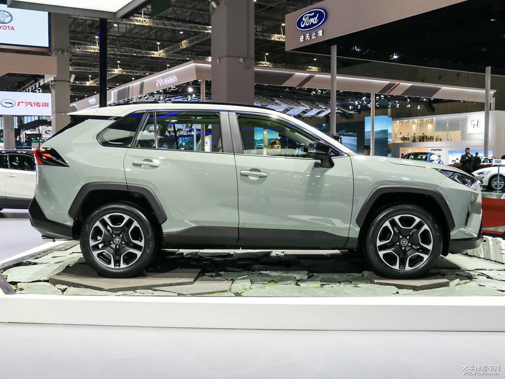 RAV4榮放圖片