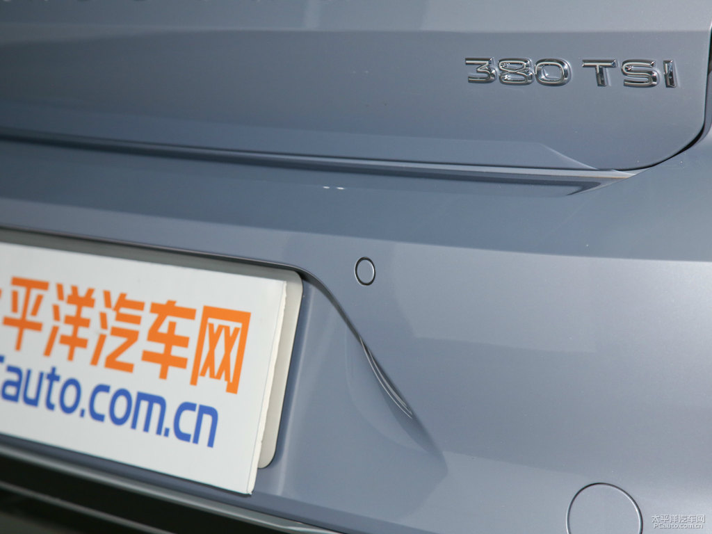 海豚灰邁騰車尾外觀圖片