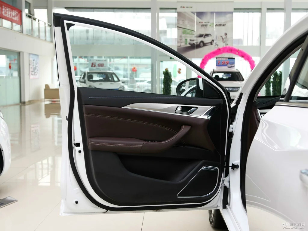 逸動新能源車展高清大圖