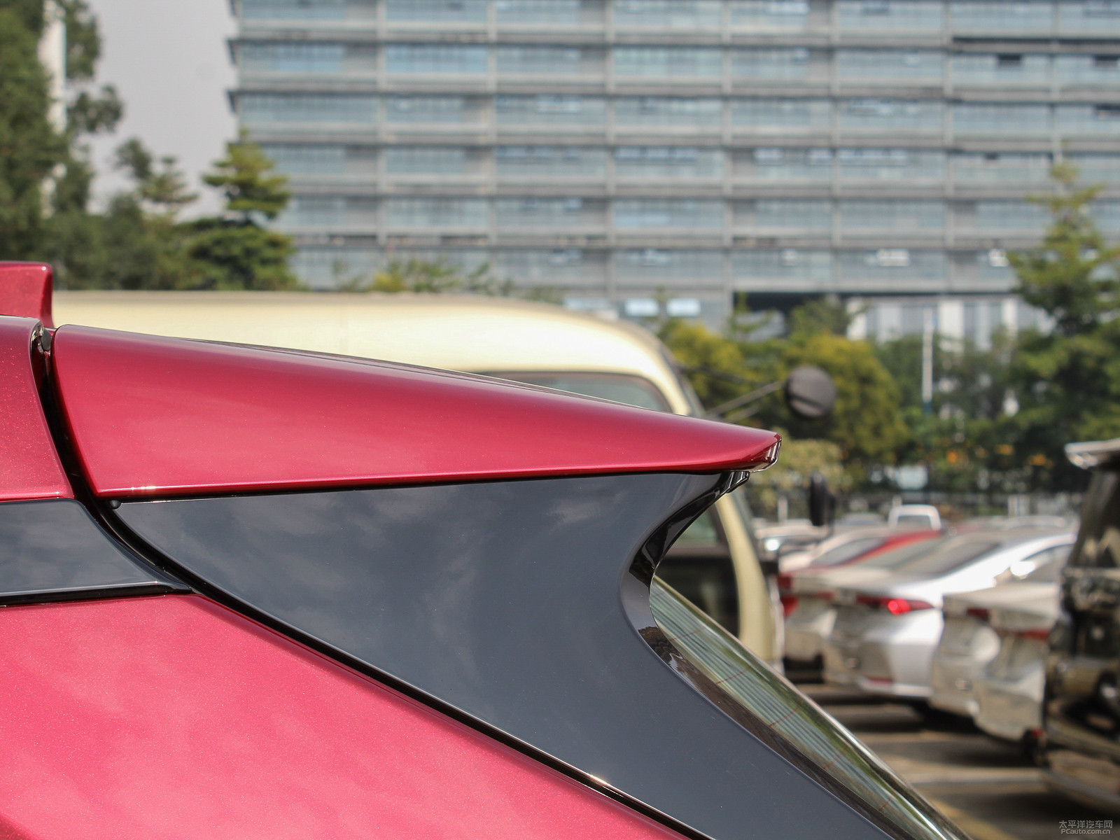 RAV4榮放外觀高清大圖