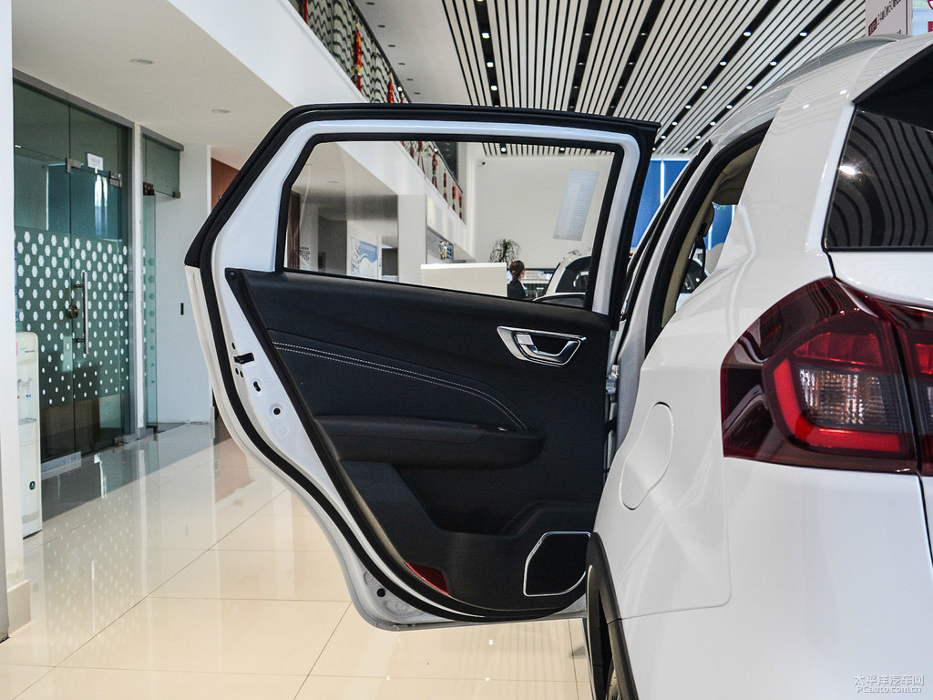 冰晶白遠景X3車廂內(nèi)飾圖片