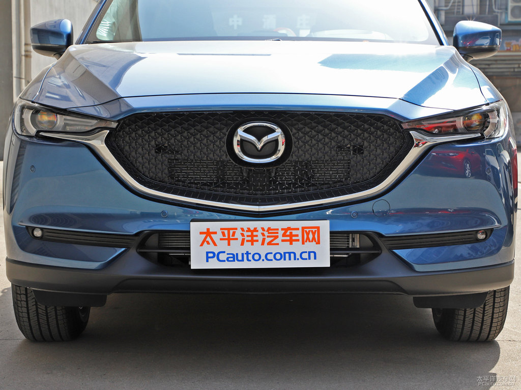 恒星藍馬自達CX-5車頭外觀圖片