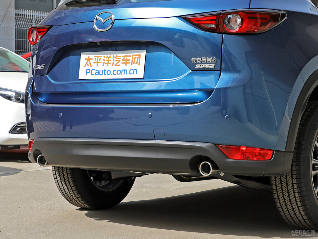 恒星藍(lán)馬自達(dá)CX-5車尾外觀圖片