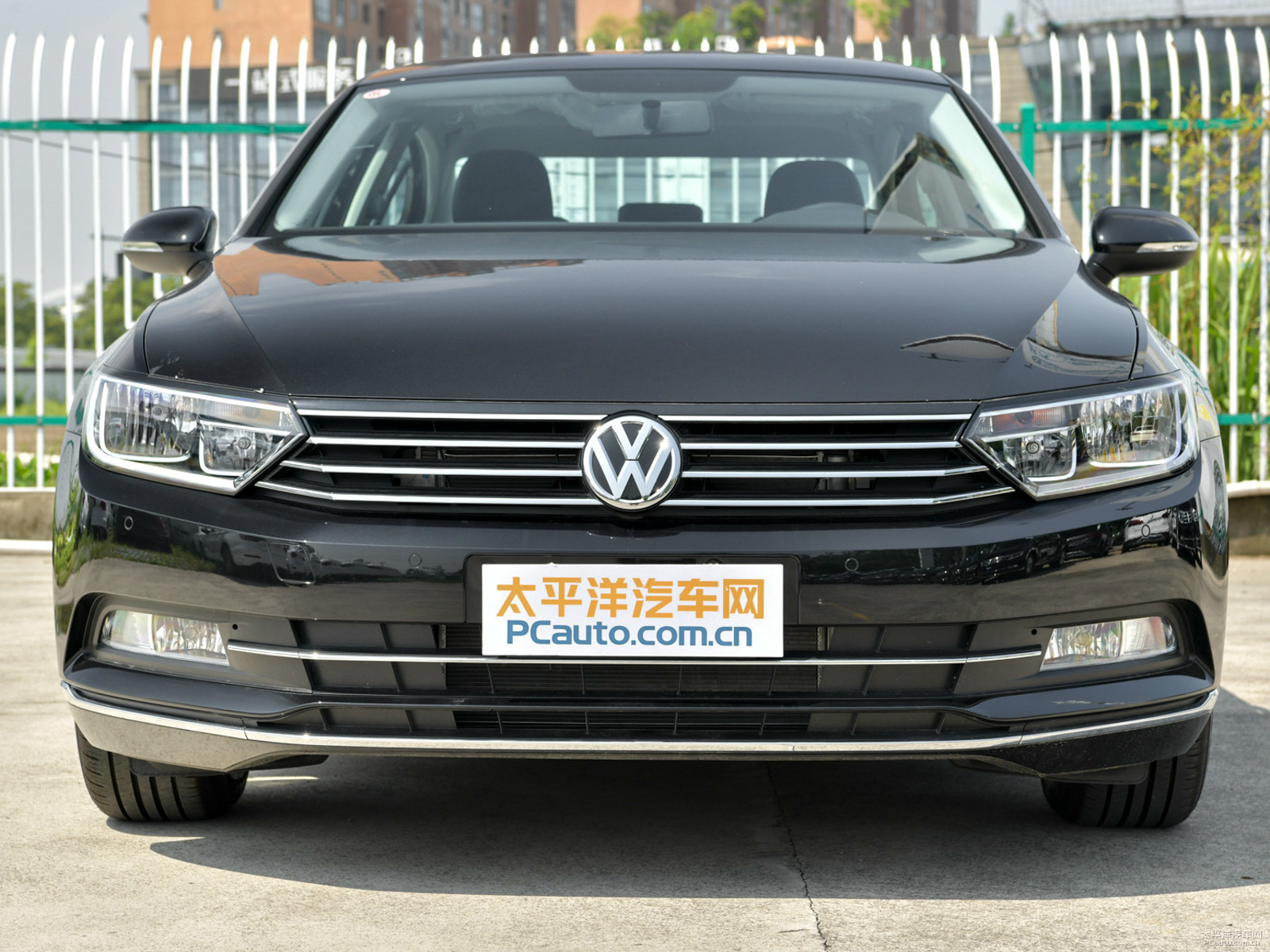 邁騰外觀高清大圖