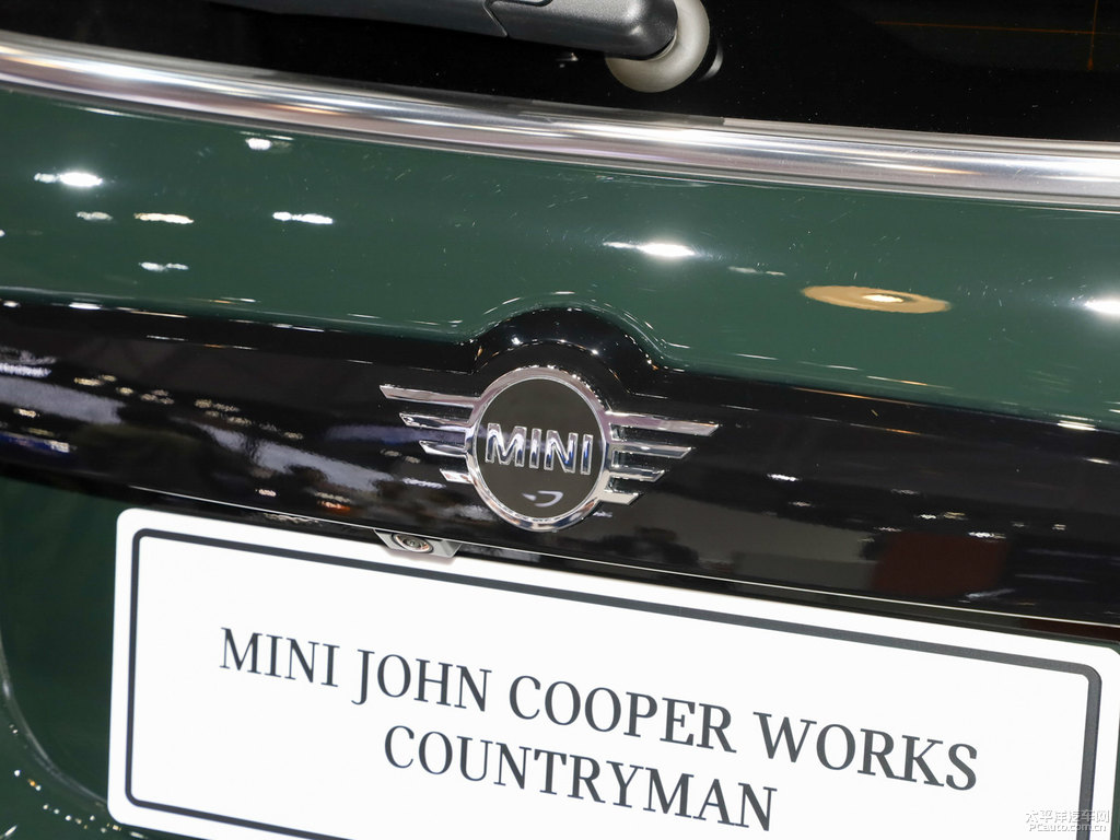 MINI JCW COUNTRYMANDƬ
