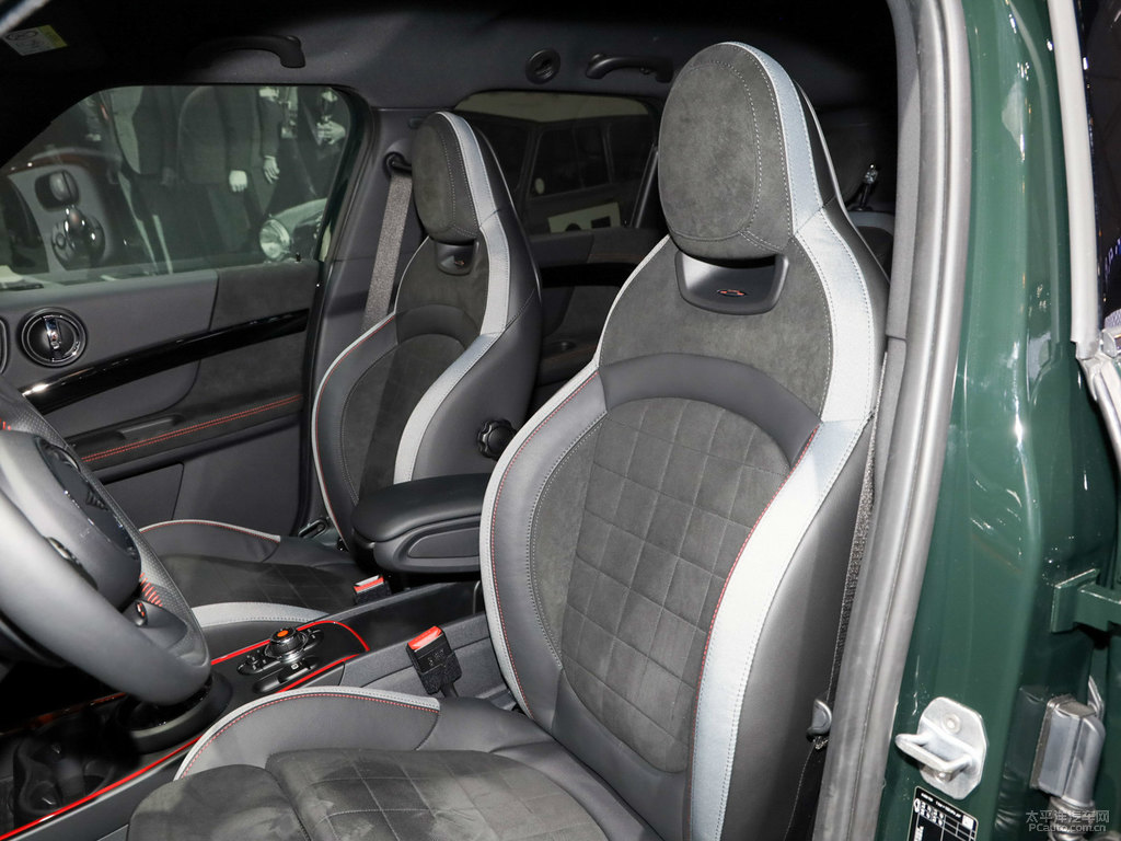 MINI JCW COUNTRYMANDƬ