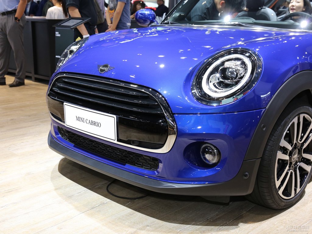MINI CABRIODƬ