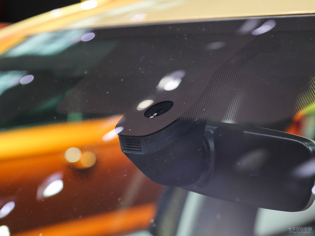 流沙金柯迪亞克車身外觀圖片