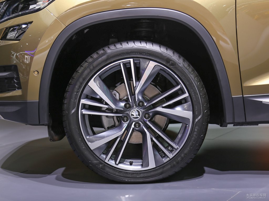 流沙金柯迪亞克車身外觀圖片
