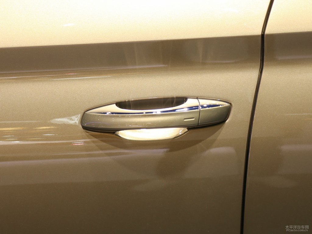 流沙金柯迪亞克車身外觀圖片