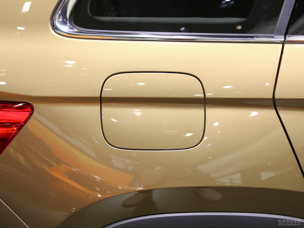 流沙金柯迪亞克車身外觀圖片