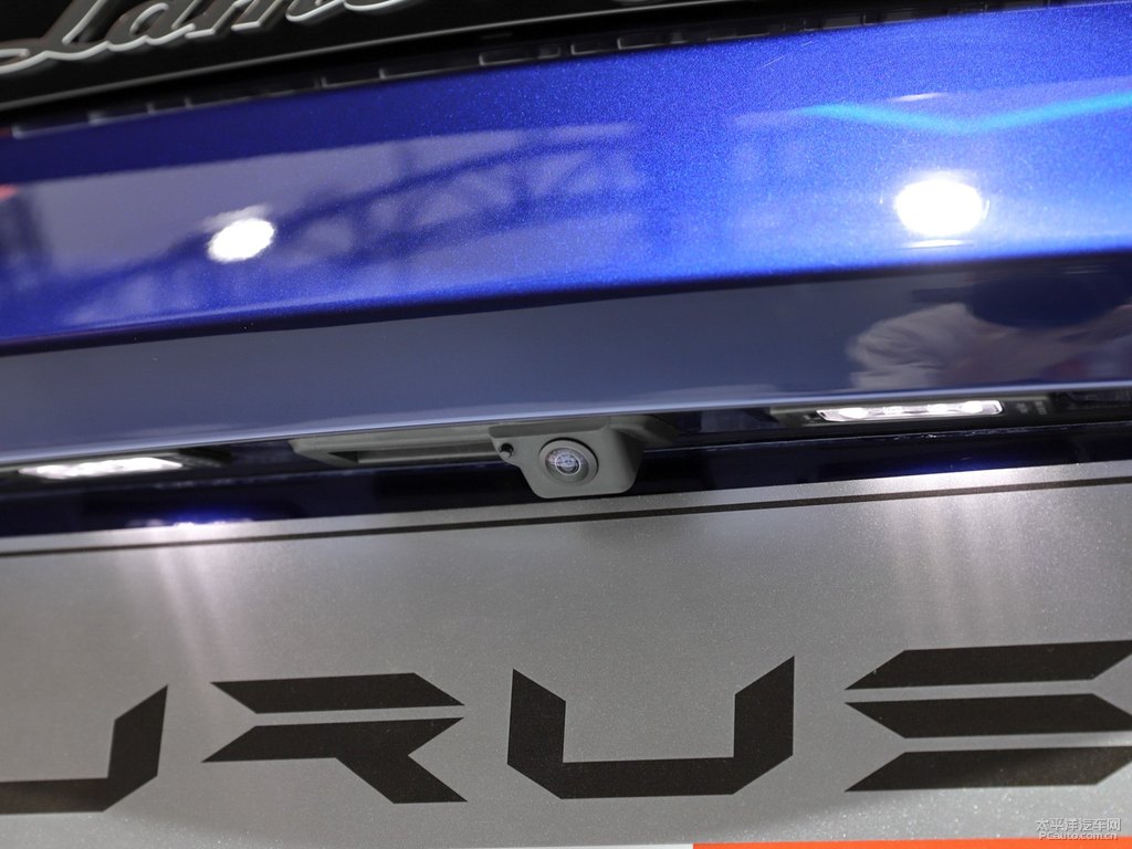 BluAstraeus蘭博基尼Urus車尾外觀圖片