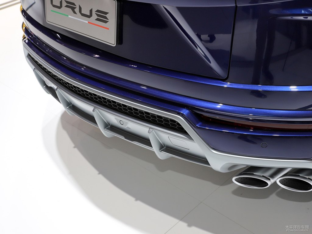 BluAstraeus蘭博基尼Urus車尾外觀圖片