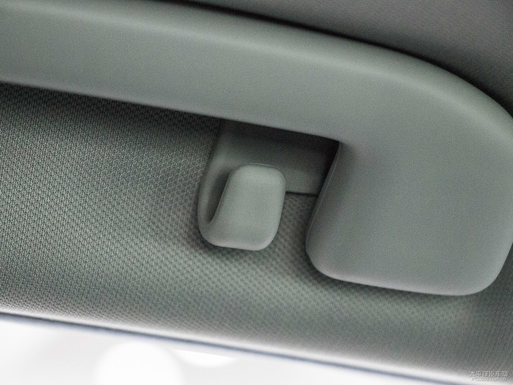 愛琴海藍RAV4榮放車廂內(nèi)飾圖片