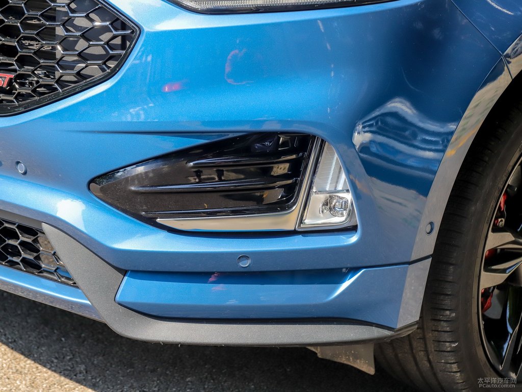 藍色銳界L車頭外觀圖片