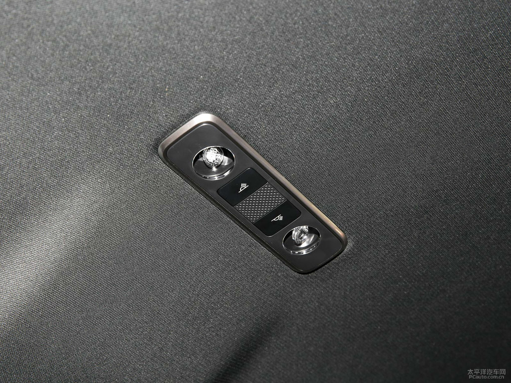 月光白騰勢(shì)X車廂內(nèi)飾圖片