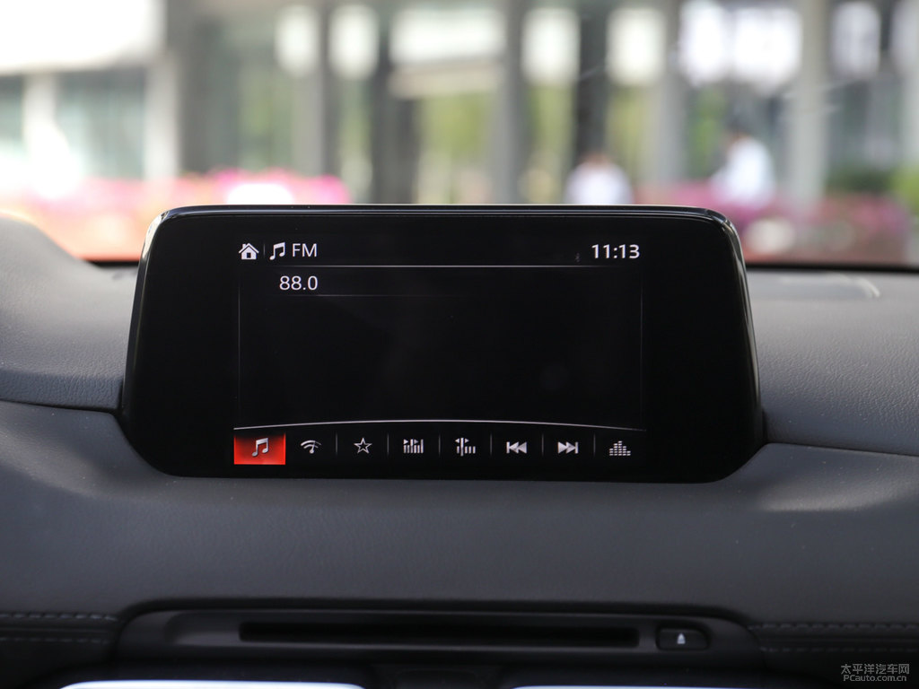 鉑鋼灰馬自達(dá)CX-5中控內(nèi)飾圖片