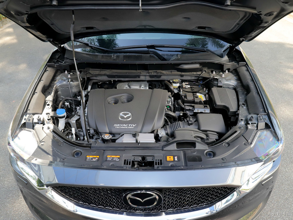 鉑鋼灰馬自達(dá)CX-5發(fā)動(dòng)機(jī)其它細(xì)節(jié)圖片