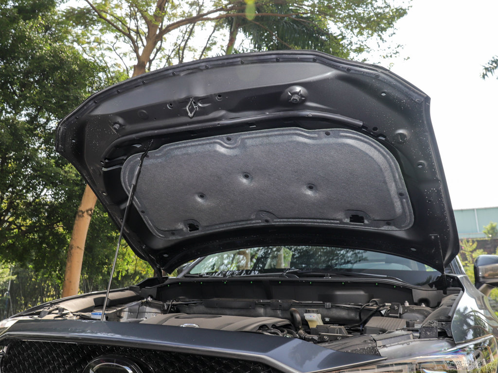 鉑鋼灰馬自達(dá)CX-5發(fā)動機(jī)其它細(xì)節(jié)圖片