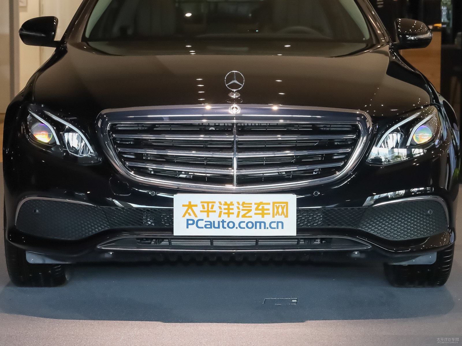 奔馳E級外觀高清大圖
