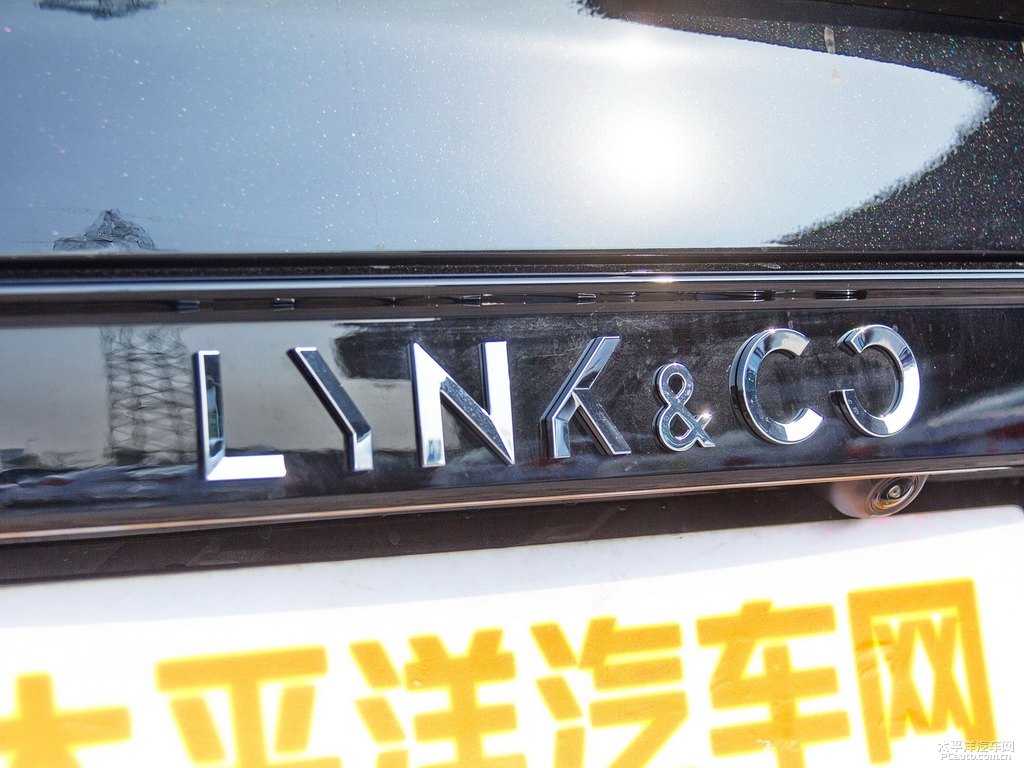 黑色領克03車尾外觀圖片